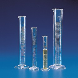Éprouvette de Laboratoire | Éprouvette graduation en relief PMP classe B forme haute Kartell | KAR-1570_1