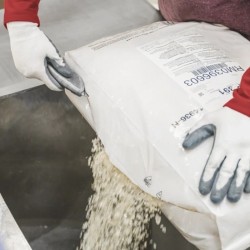 Cutter détectable | Cutter détectable de sécurité à lame rétractable coupe-sac MARTOR | MAR-610001